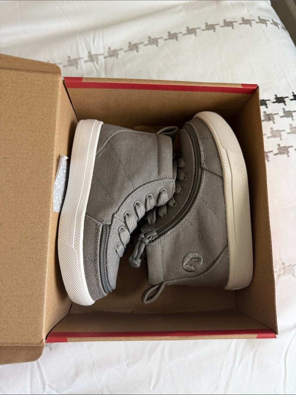 Billy regular fit 
Kids High-Top Canvas Sneakers in Gray